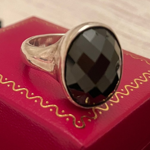 Black Gem Ring - Picture 2 of 2